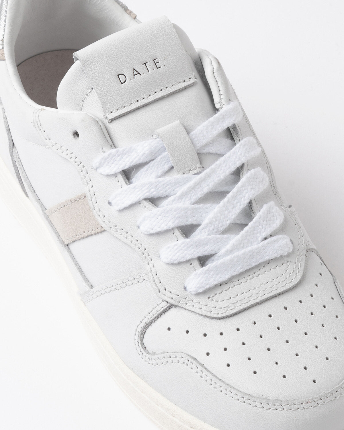 D.a.t.e. Court 2.0 Basic White/Silver