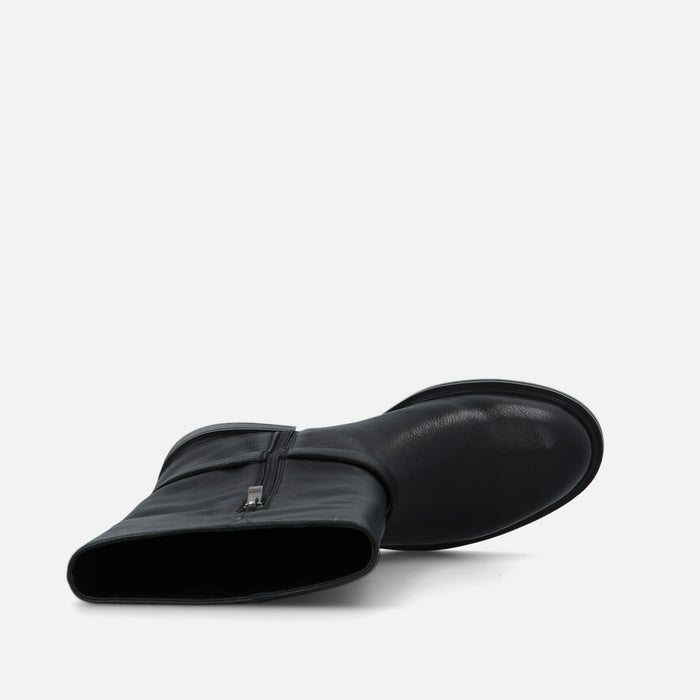 Bruno Premi - Leather boot with buckle