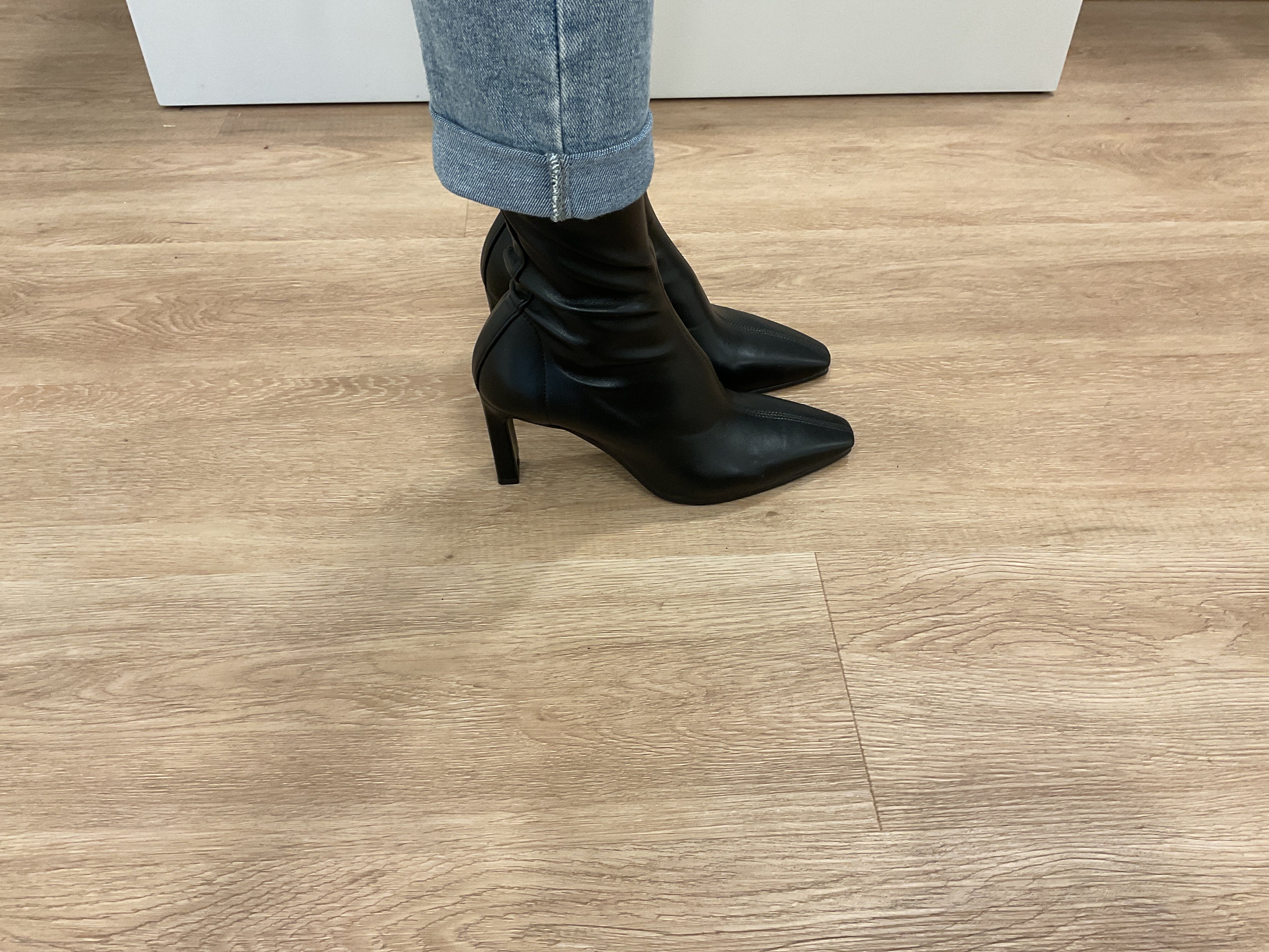 Ovyé - Stivaletto a calza elasticizzato AC1736 col. Nero