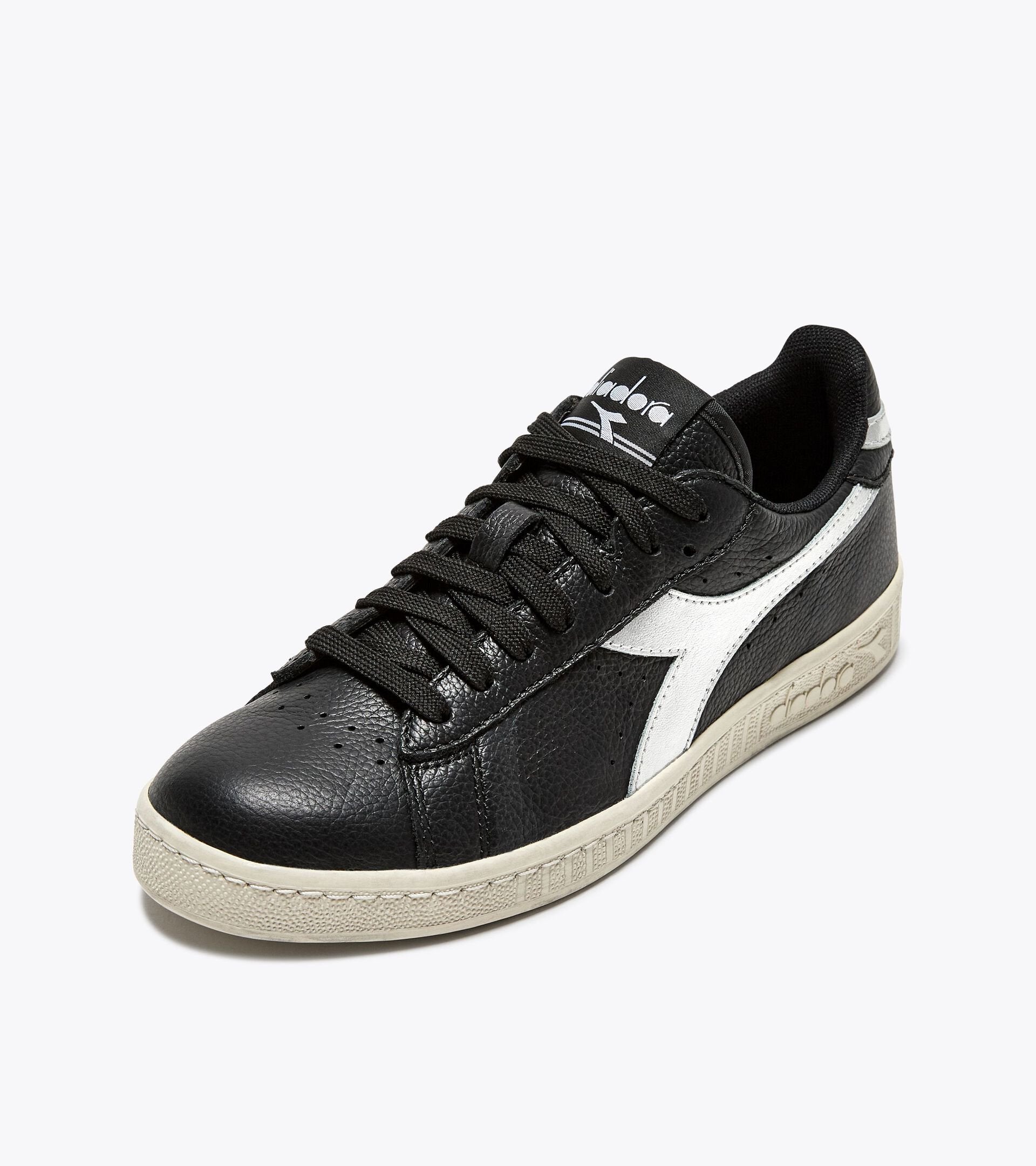 DIADORA-GAME-L-LOW-WAXED-501.180864_C0667