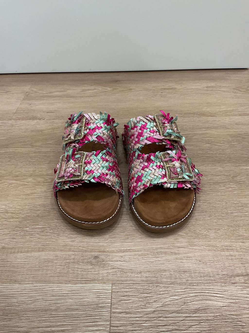 Divine Follie - Sandalo ciabatta in pelle intrecciata Multicolor