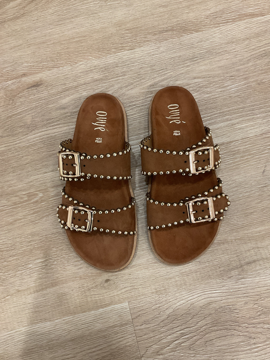 Ovyé - Sandalo ciabatta Mirror suede col. Cuoio