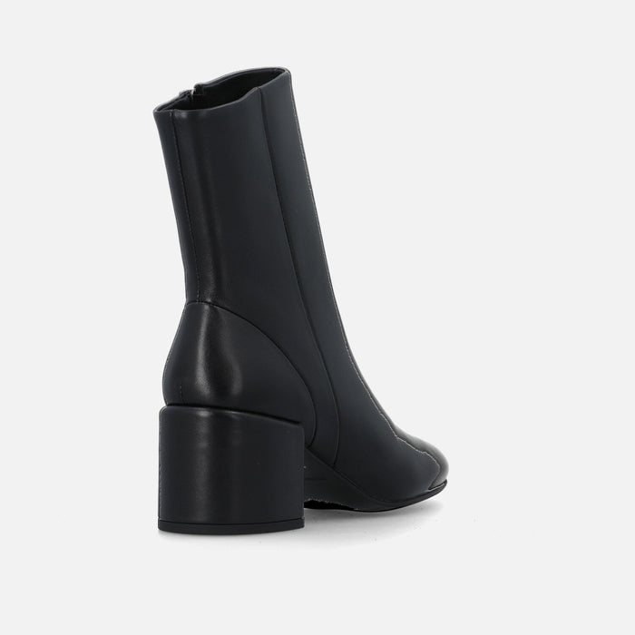 Bruno Premi - tronchetto in pelle con tacco - Col. Nero