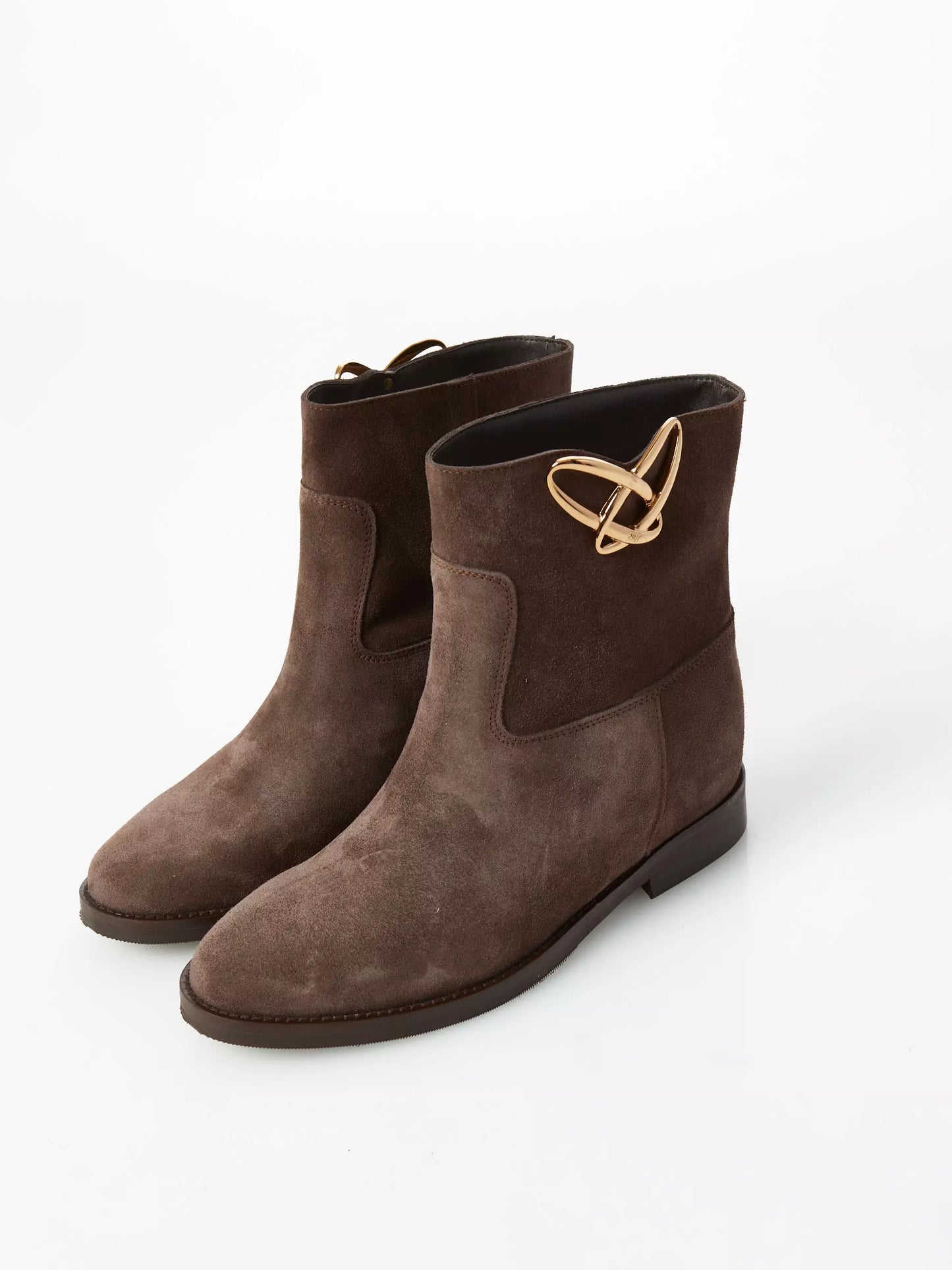 Ovyé – Wildlederstiefelette mit innenliegendem Keilabsatz, Farbe: Braun